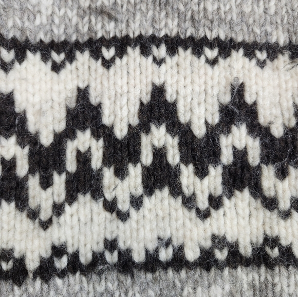 Vintage Wool Zippered Sweater Cardigan, Handmade Cowichan Style Sweater Large - Picture 9 of 12